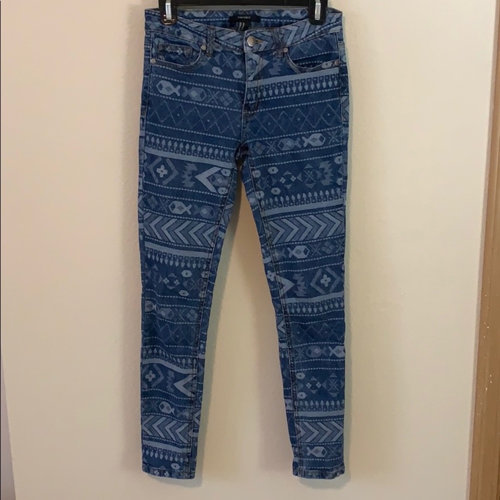 Patterned skinny jeans